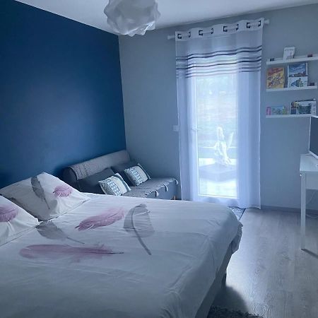 La Halte Chambre Chez L Habitant Bonnes  Eksteriør billede