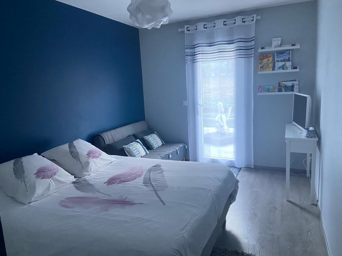 La Halte Chambre Chez L Habitant Bonnes  Eksteriør billede